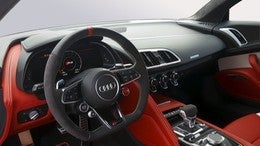 AUDI R8 V10 FSI RWD 397kW