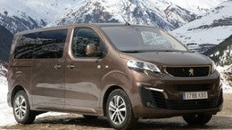 PEUGEOT Traveller M1 2.0BlueHDI Business VIP Standard EAT8 180