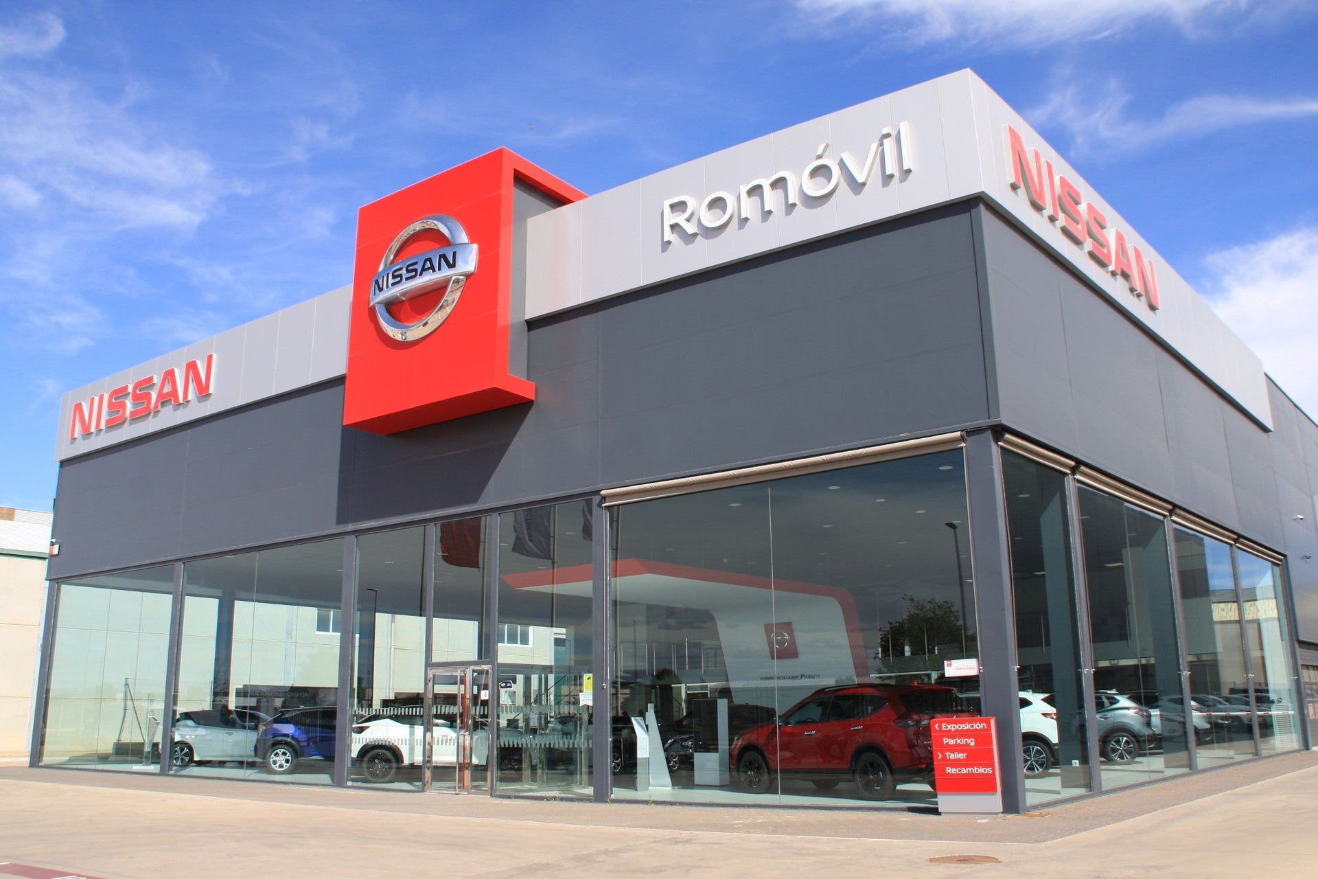 NISSAN ROMOVIL NISSAN ROMOVIL