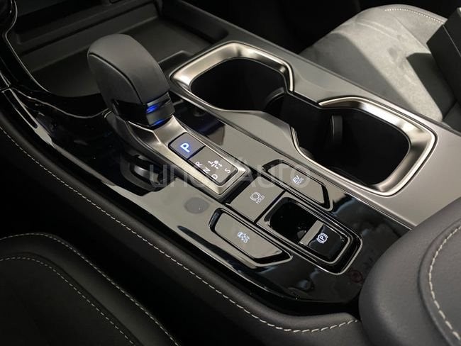 NX 300h Premium 2WD