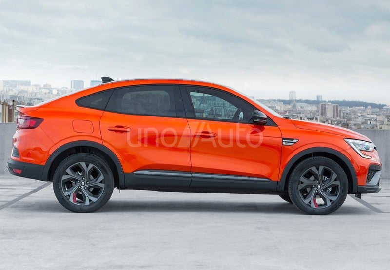 Arkana 1.6 E-Tech Techno 105kW