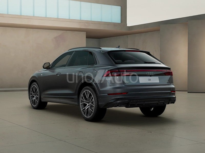 Q8 55 TFSIe Black line quattro tiptronic