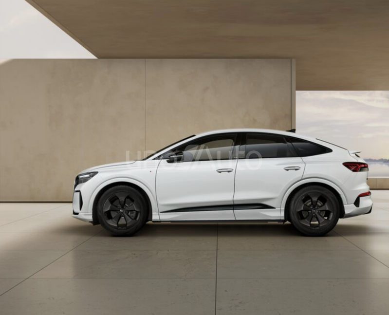 Q4 e-tron Sportback quattro Black line 220kW 82KWh
