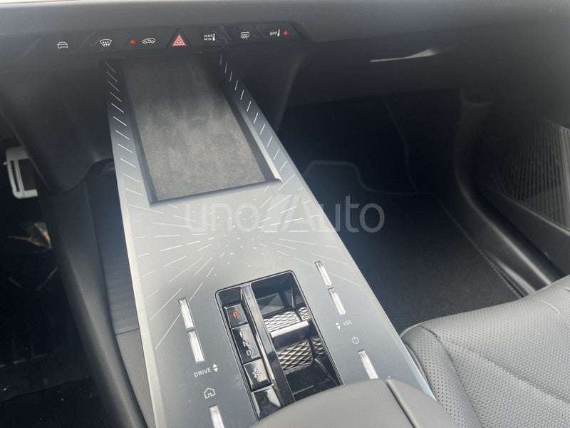 DS Nº8 Étoile FWD 74KWh