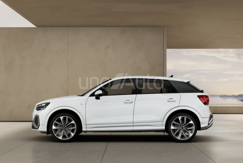 Q2 30 TDI Adrenalin 85kW