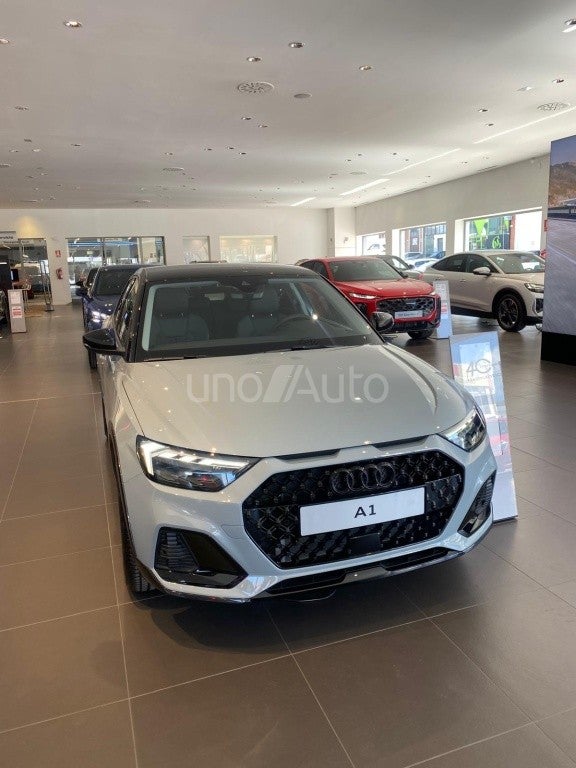 A1 Allstreet 30 TFSI Adrenalin Black Edition 85kW
