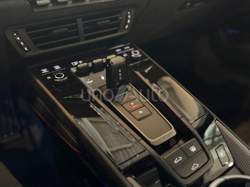 911 Carrera 4 GTS