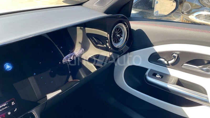 CLA CLA 200 con tecnología EQ