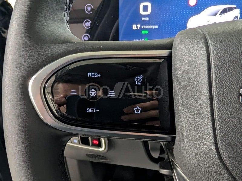 MY25 - Premium 1.6 TGDI 108kW (145cv)