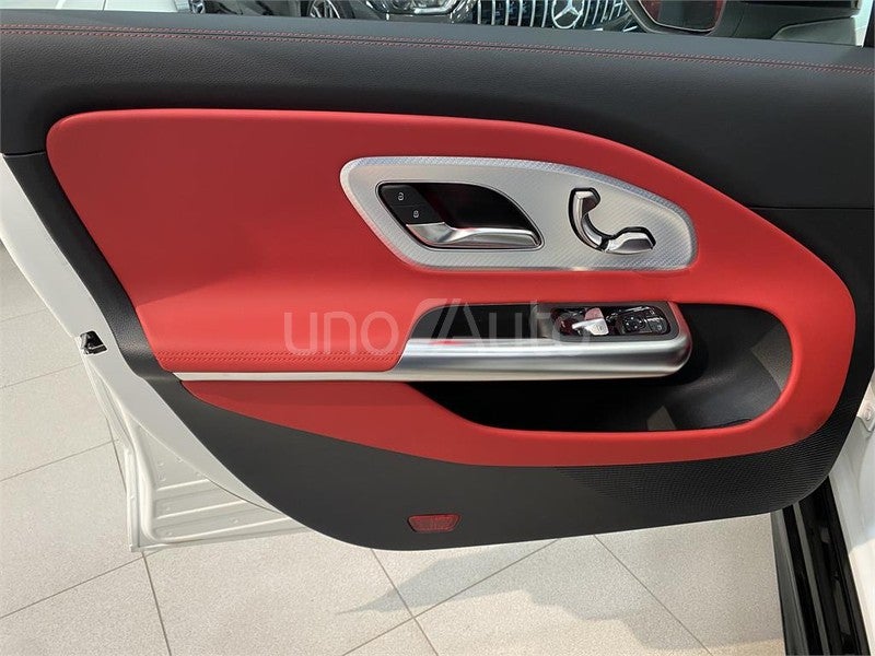 CLASE CLA 180 con tecnología híbrida