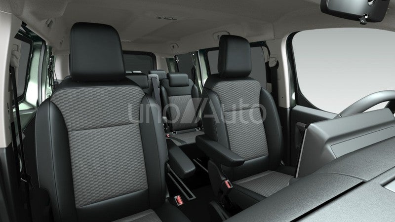 Zafira 2.0 D AT8 180