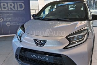 TOYOTA Aygo X Cross Chic s-CVT