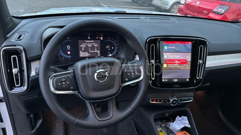 XC40 2.0 B3 CORE AUTO 163 5P