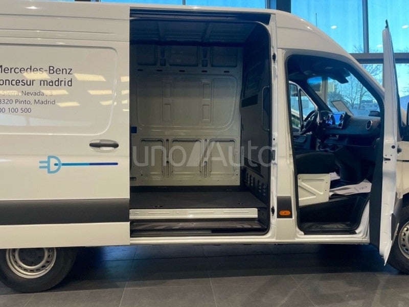eSprinter Furgón 320 Medio Pro