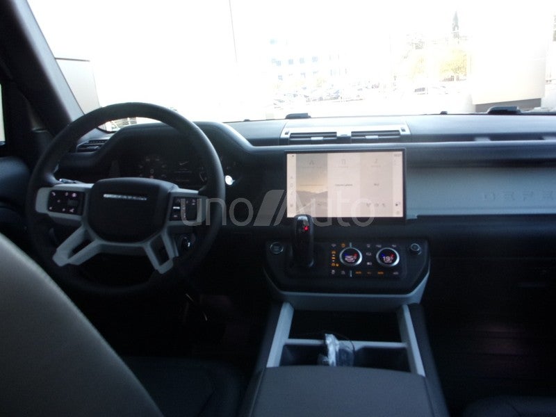 Defender 110 3.0D l6 MHEV X-Dynamic SE AWD Aut. 250