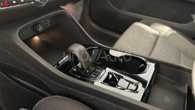XC40 1.5 T4 PHEV RECHARGE PLUS DARK DCT 211 5P