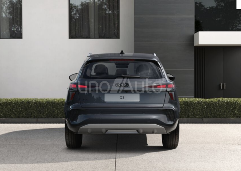 Q3 1.5 TFSI Business S tronic 110kW