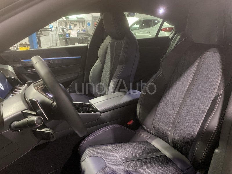 508 Plug-in Hybrid 225 Allure e-EAT8