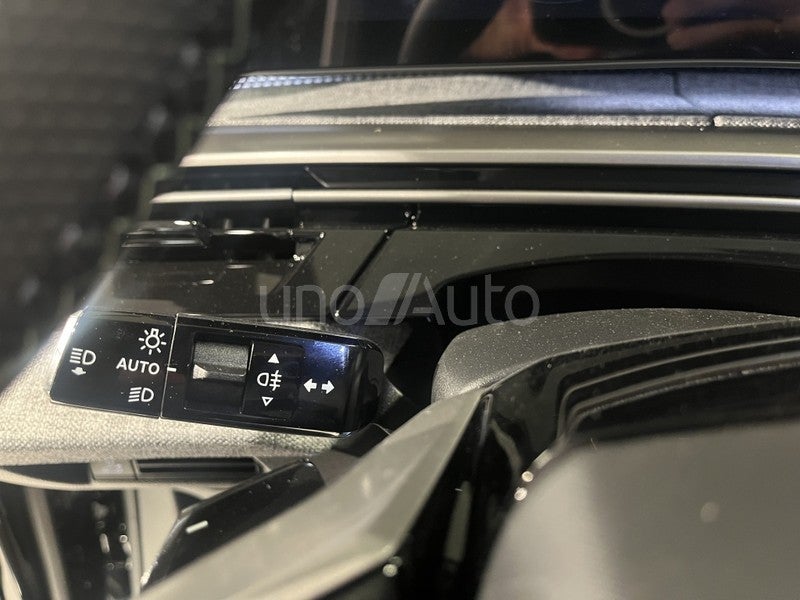 5008 Hybrid 136 GT eDCS6