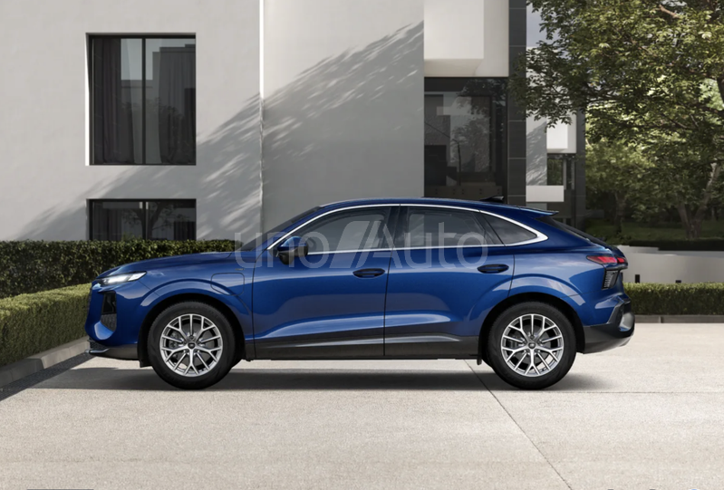 Q3 Sportback e-hybrid Business S tronic 200kW