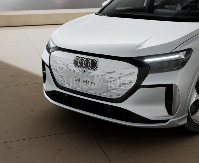 Q4 e-tron Sportback S line 150kW 63KWh