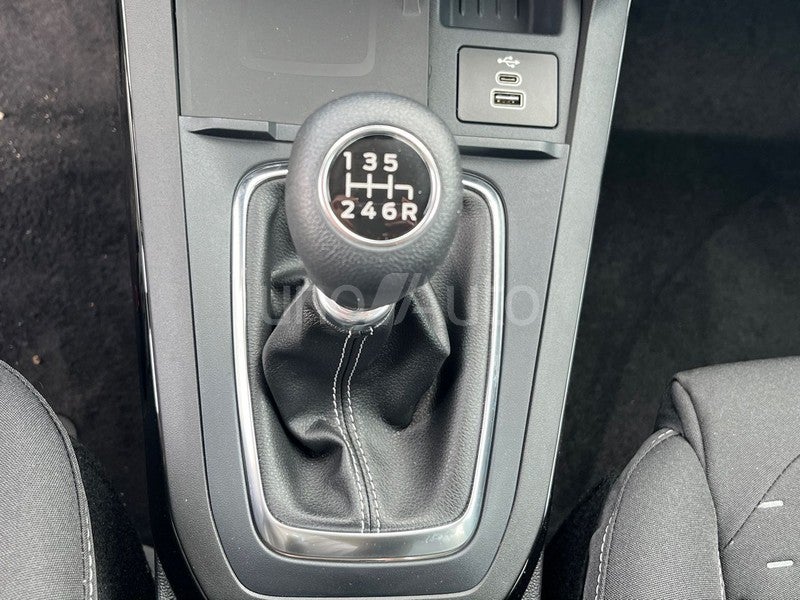 1.0 EcoBoost 125cv Titanium MHEV Auto