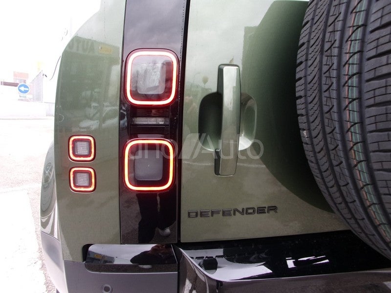 Defender 110 3.0D l6 MHEV S AWD Aut. 250