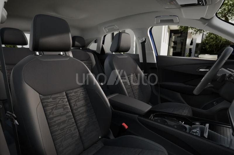 Q3 Sportback e-hybrid Business S tronic 200kW
