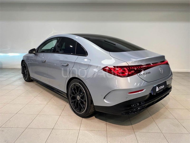 CLASE CLA 220 con tecnología híbrida