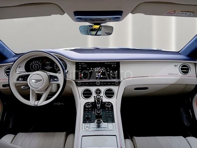 V8 Azure Coupé