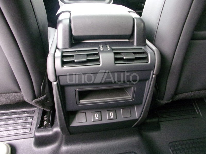 Defender 110 3.0D l6 MHEV S AWD Aut. 250