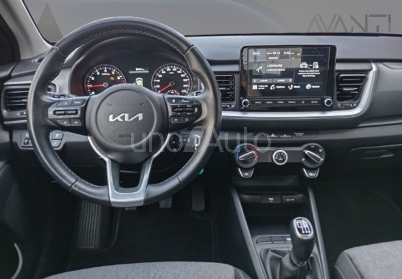 Stonic 1.0 T-GDi MHEV Concept 100