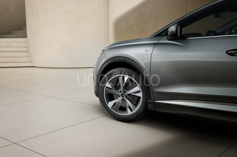 Q4 e-tron 45 Genuine edition 210kW 82KWh