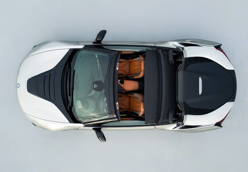 i8 Roadster