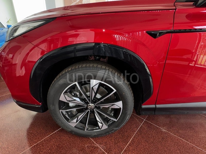 HS 1.5T PHEV COMFORT 272 5P