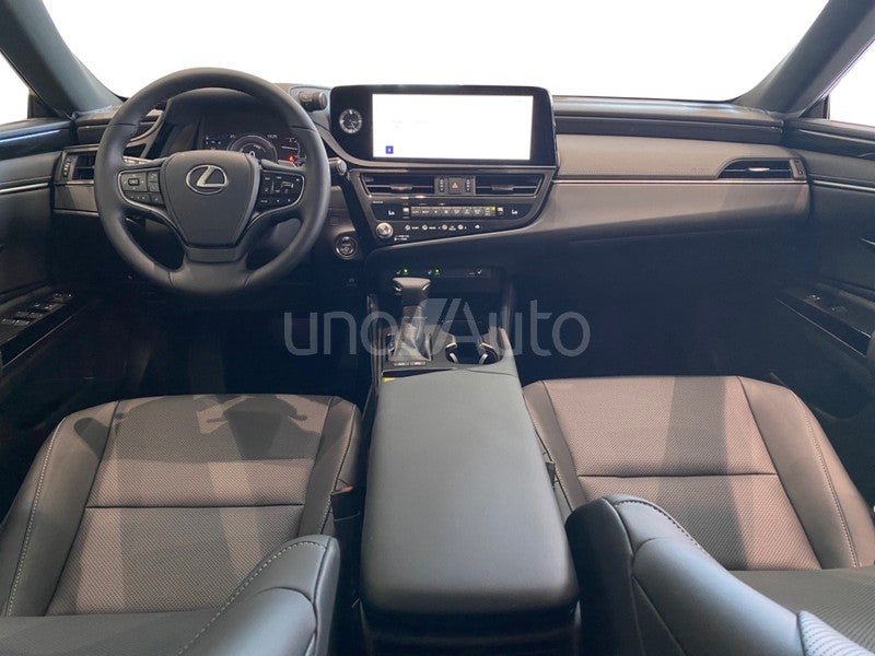 ES 300h Premium