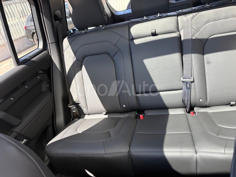 Defender 110 3.0D l6 MHEV S AWD Aut. 250