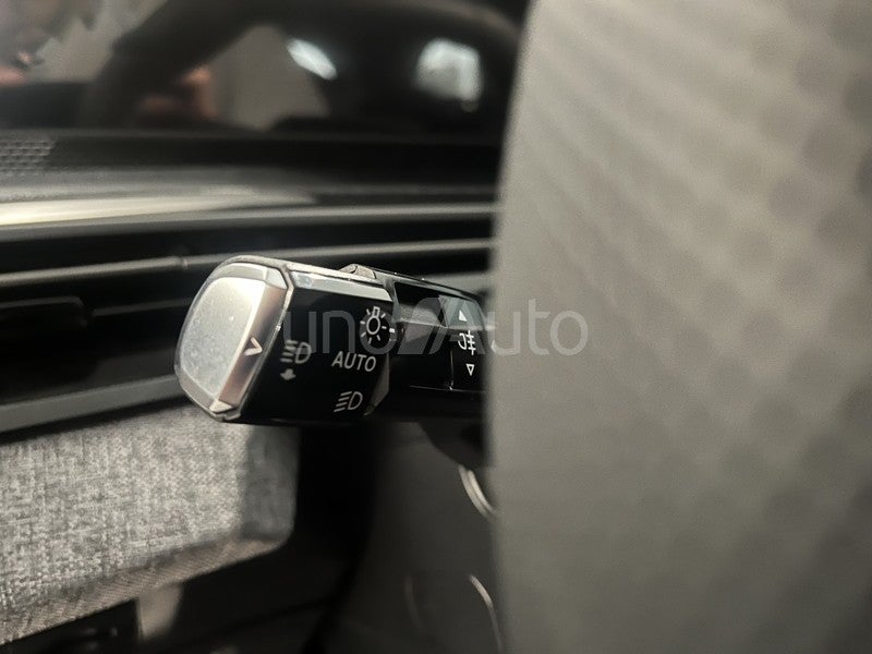 5008 Hybrid 136 GT eDCS6