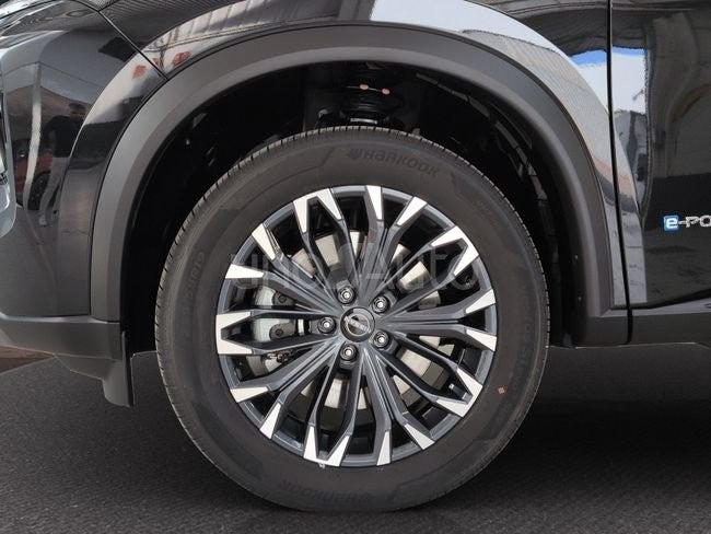 5pl 1.5 e-POWER 152kW 4x2 A/T N-Connecta