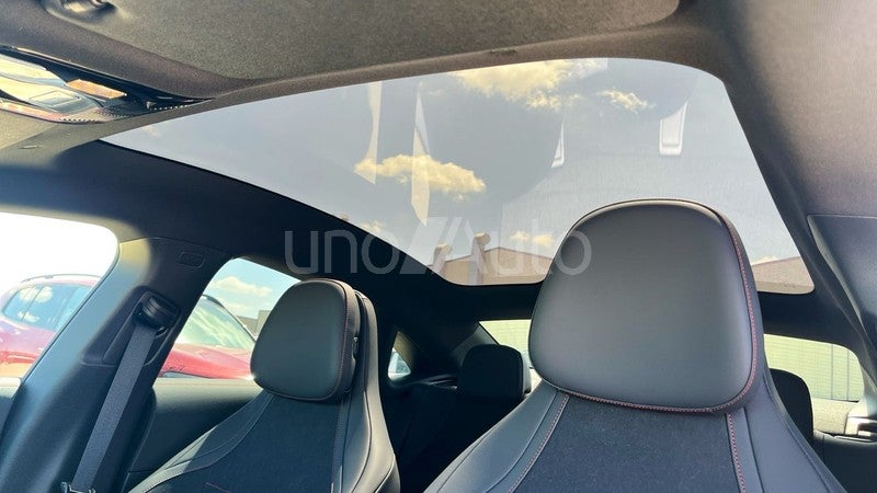 CLA CLA 180 con tecnología híbrida