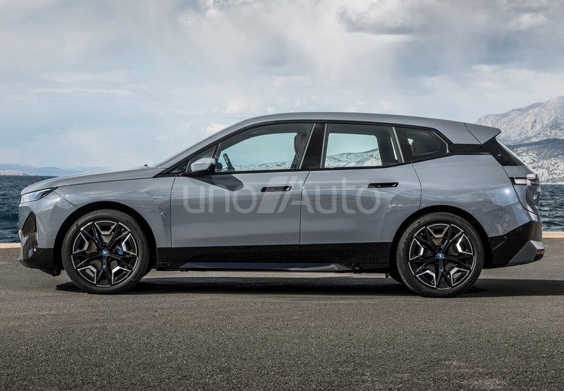 iX xDrive 45