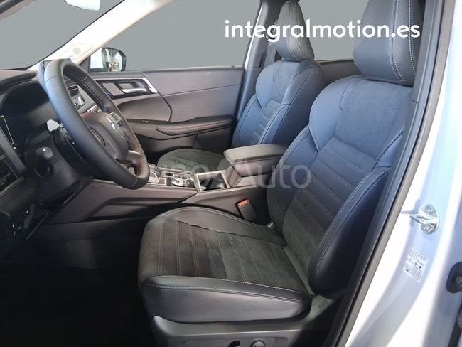 Outlander PHEV Kaiteki 4WD