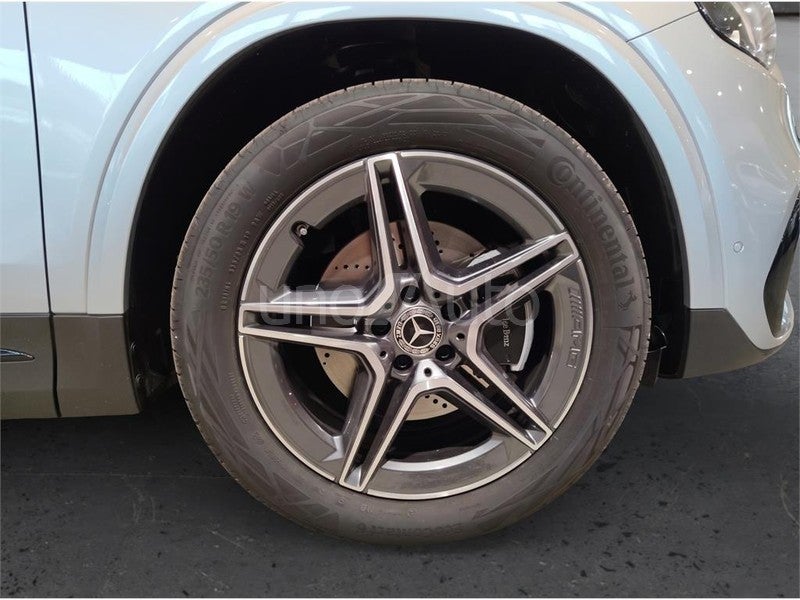 CLASE GLA 250 e con tecnología híbrida EQ