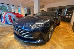 ASTON MARTIN DB12 4.0 V8