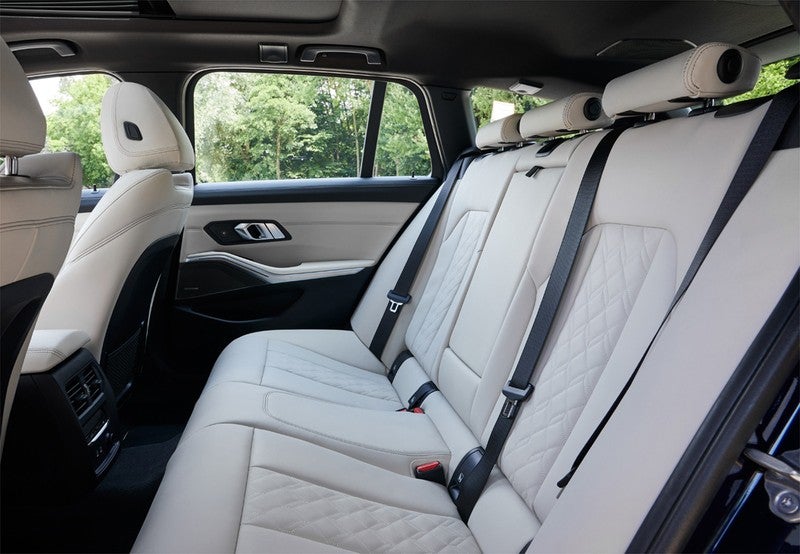 320dA Touring