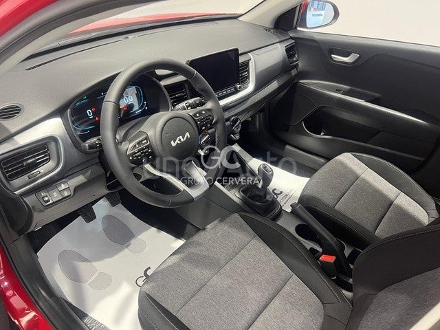Stonic 1.0 T-GDi MHEV Concept 100