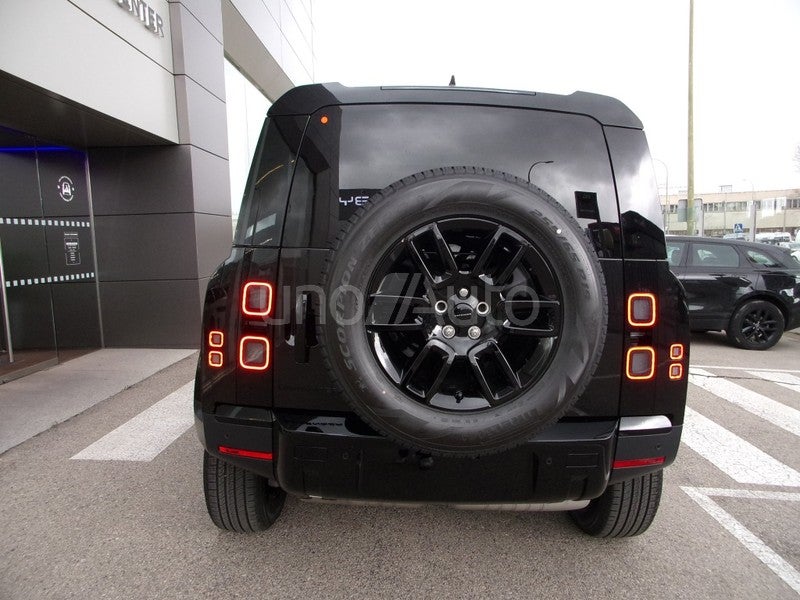 Defender 110 3.0D l6 MHEV S AWD Aut. 250