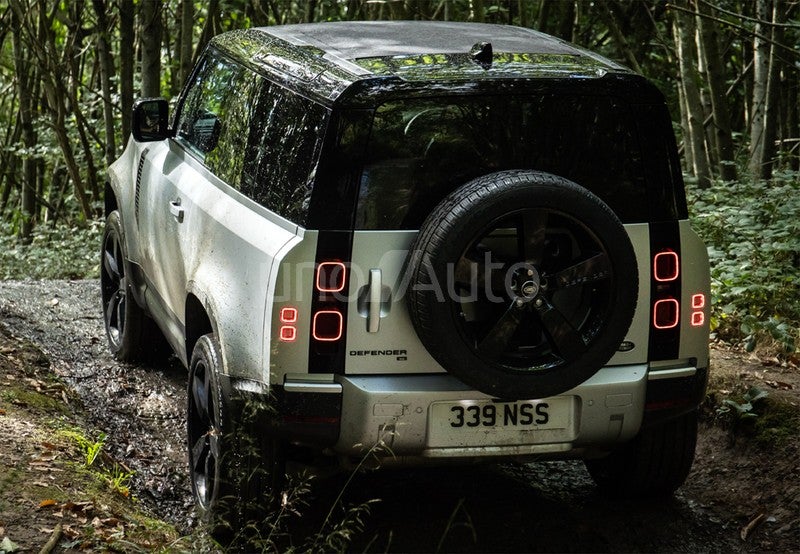 Defender 90 3.0D l6 MHEV X-Dynamic HSE AWD Aut. 250