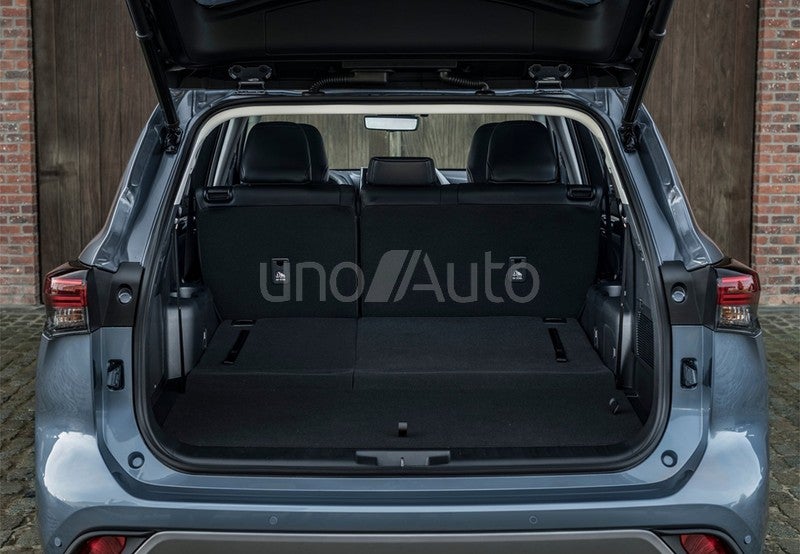 Highlander 2.5 hybrid Advance