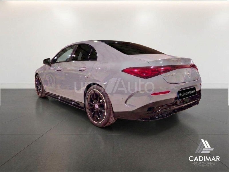 CLASE CLA 180 con tecnología híbrida